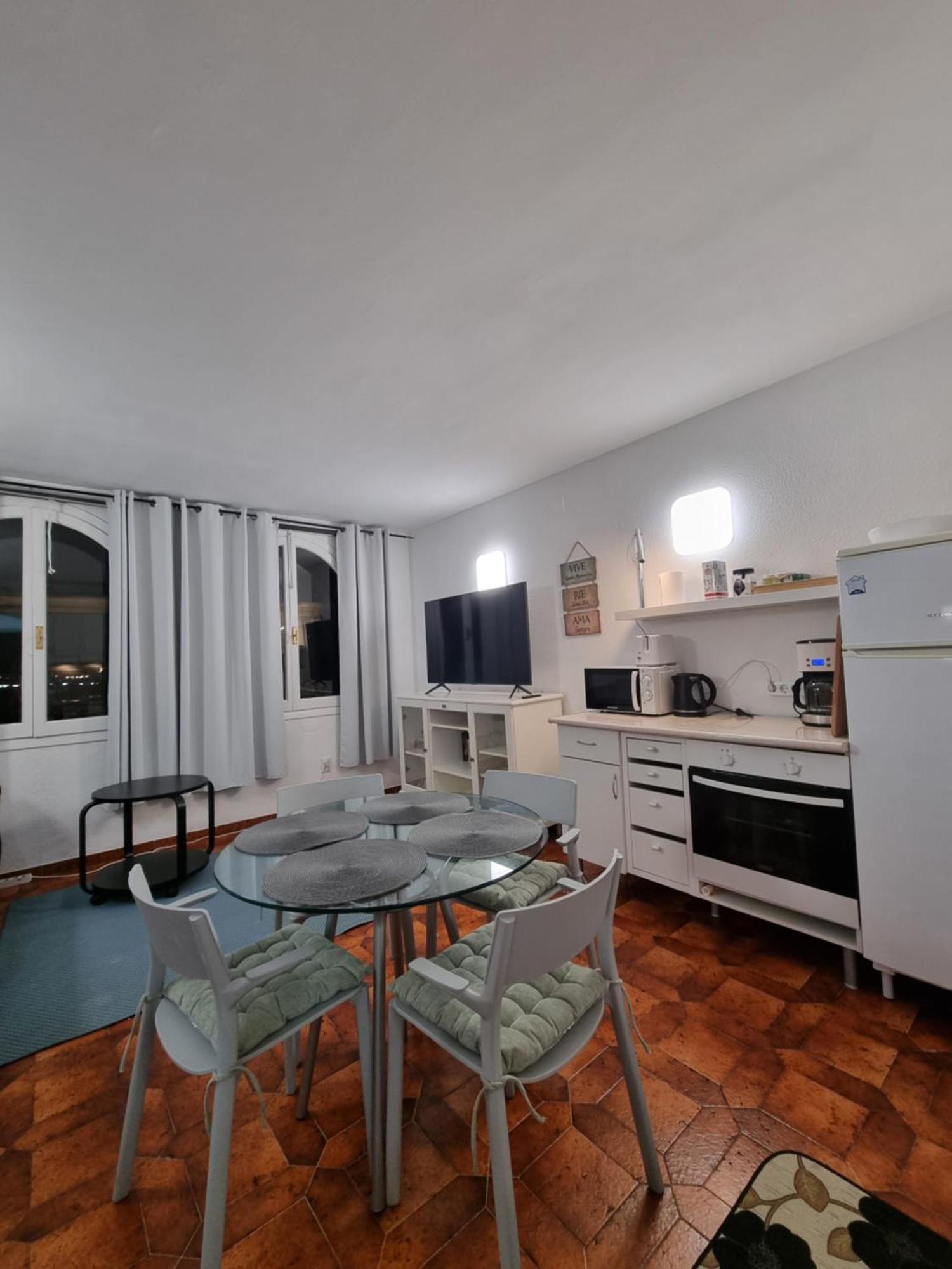 Comfortable One Bedroom Apartment 丰希罗拉 外观 照片